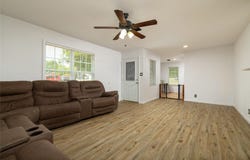 300 Broadway Street, Whitesboro, TX 76273