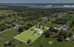 49 SW 450 Road, Clinton, MO 64735