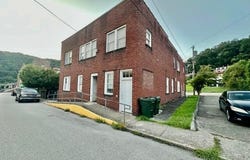 107 E Mound Street, Harlan, KY 40831