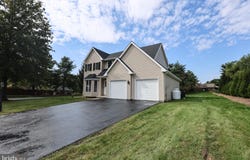1015 WILLOW Drive, ORWIGSBURG, PA 17961