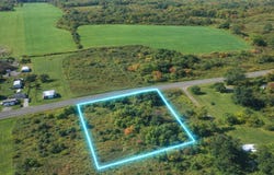 8550 Ridge Rd, Hammondsport, NY 14840