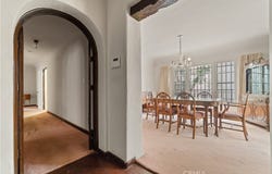 138 N Swall Drive, Beverly Hills, CA 90211