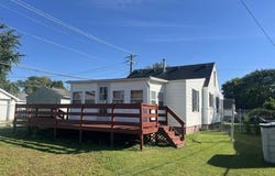 1332 M Avenue, New Castle, IN 47362-2320