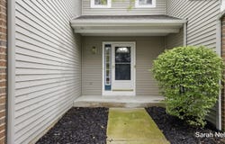 5933 E Lyn Haven Drive SE, Kentwood, MI 49512