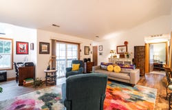 6185 S Creekside Dr, Cudahy, WI 53110