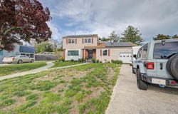 125 Meadowview Ave, Absecon, NJ 08201