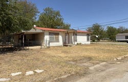 602 Peterson Drive, Jacksboro, TX 76458