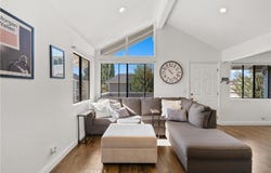 700 W Walnut Avenue, Orange, CA 92868