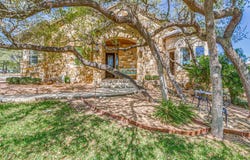 460 Shepherds Crook, Helotes, TX 78023