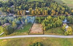 River Front Dr, Sparta, TN 38583