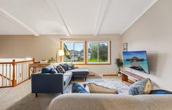810 Clearbrook Lane, Vadnais Heights, MN 55127
