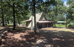 979 County Line Road, Eufaula, OK 74432
