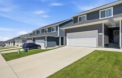 4157 Omaha Avenue, Waterloo, IA 50702