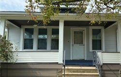 122 Bellfield Avenue, Elyria, OH 44035