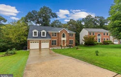 6832 COMPTON HEIGHTS, CLIFTON, VA 20124
