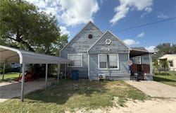 207 Mcgloin Street, Three Rivers, TX 78071