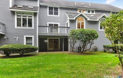 5 Riverwalk Drive, Simsbury, CT 06070