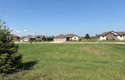 Broadland Creek Ct, Huron, SD 57350