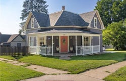128 E Brown Street, Liberty, MO 64068