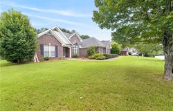 648 Belmonte Drive, Auburn, AL 36830