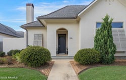 200 Habitat Ridge, Broussard, LA 70518