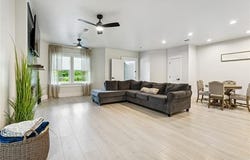 676 E RAILROAD Avenue, Independence, LA 70443