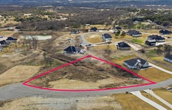 826 Wind River Pass, Azle, TX 76020