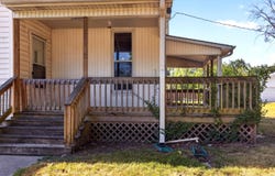 939 N Lynn Street, Nevada, MO 64772
