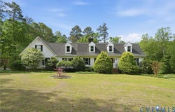 3029 Oxford Dr, Sutherland, VA 23885