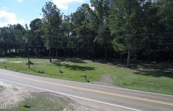1013 Golf Course Road, Philadelphia, MS 39350