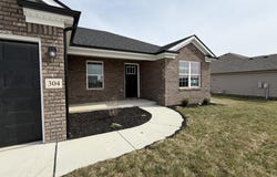 304 Whitley Way, Berea, KY 40403