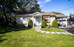 51 Wakeman Road, Hampton Bays, NY 11946