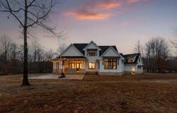 2070 River Bluffs Drive, Jasper, TN 37347