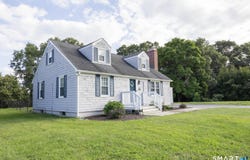 17 Buckingham Road, Mansfield, CT 06250