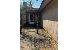 500 Hosack St, Taylor, TX 76574