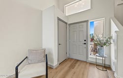 3910 E KIMBERLY Way, Phoenix, AZ 85050