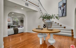 3225 Iredell Ln, Studio City, CA 91604