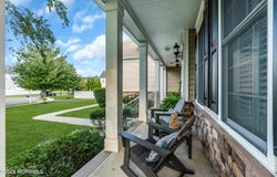 6 Van Note Court, Middletown, NJ 07748