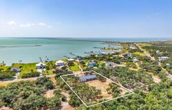 115 Front St, ROCKPORT, TX 78382