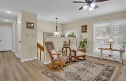 1402 N Grimes St, McPherson, KS 67460