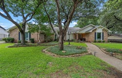 9913 Burgundy Lane, Woodway, TX 76712