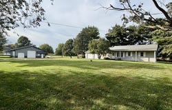 21408 Lincoln Road, Sterling, IL 61081