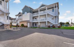 1304 S Harkless Drive, Syracuse, IN 46567-1969