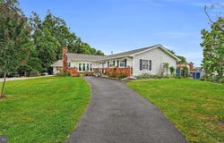 1115 S DICKENSON Avenue, STERLING, VA 20164