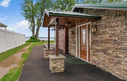 21 Lakeshore Drive, Constantia, NY 13044