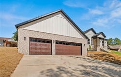 18044 Broadview Drive, Springdale, AR 72764