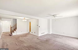 168 E E. GREEN VALLEY CIRCLE CIR, NEWARK, DE 19711