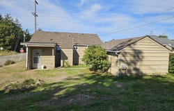 805 PACIFIC Ave, CoosBay, OR 97420