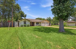 8830 Blaylock Lane, Beaumont, TX 77707