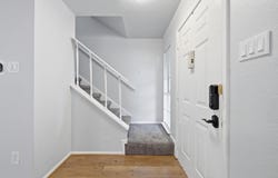 1015 E Yager Ln, Austin, TX 78753